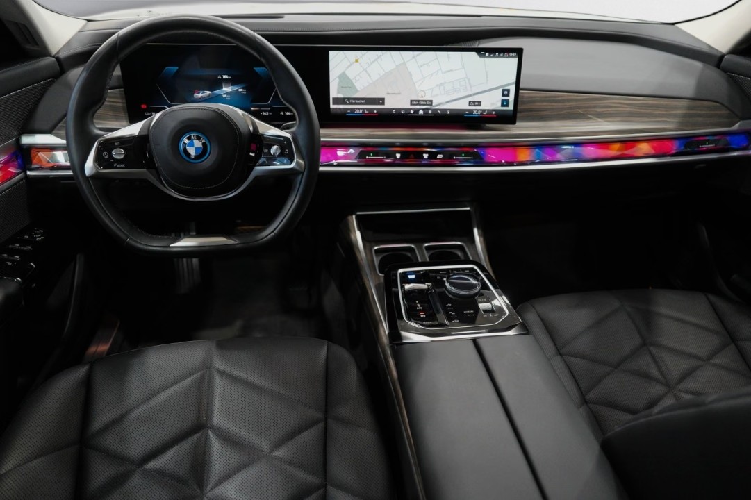 BMW i7 xDrive60 Pure Design - foto 9