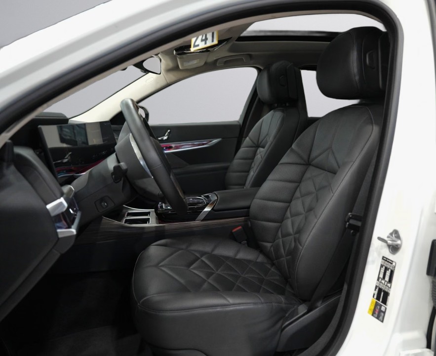 BMW i7 xDrive60 Pure Design - foto 10