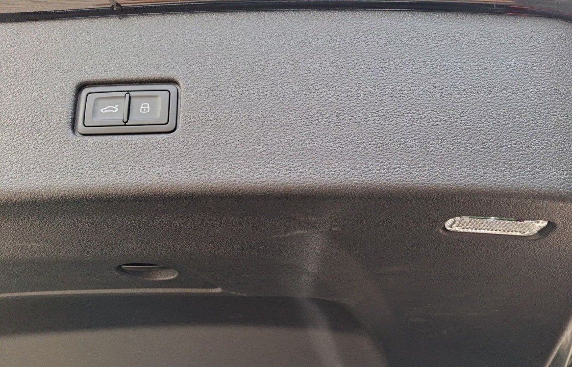 Audi Q8 55TFSI quattro tiptronic - foto 14