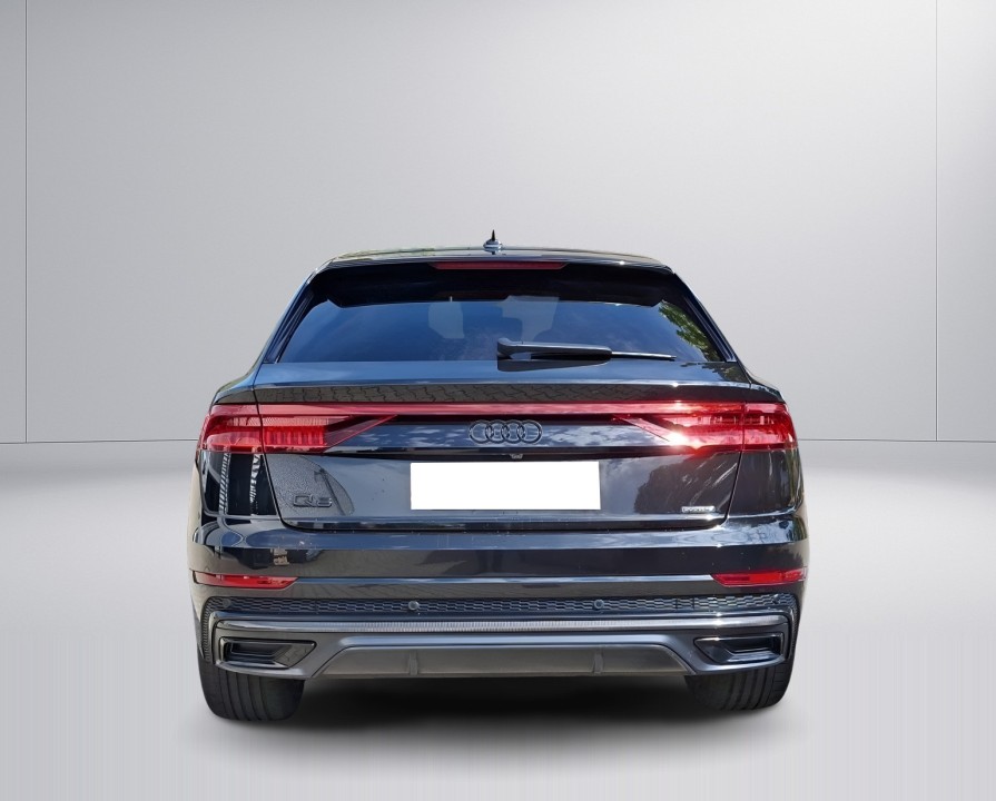 AUDI Q8 2022 — imagine 5
