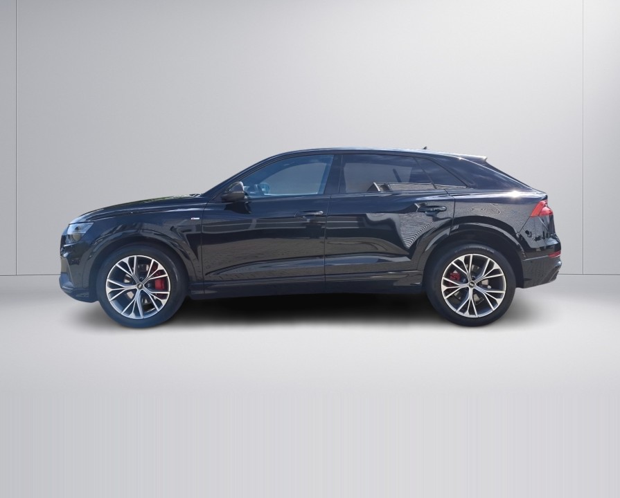AUDI Q8 2022 — imagine 3