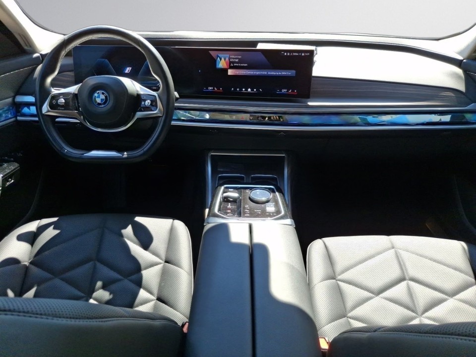 BMW i7 eDrive50 - foto 10