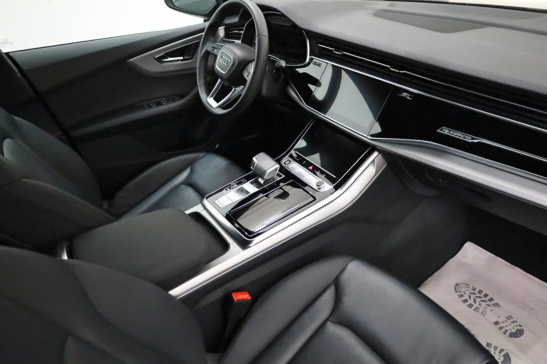 Audi Q8 55TFSI quattro tiptronic - foto 11