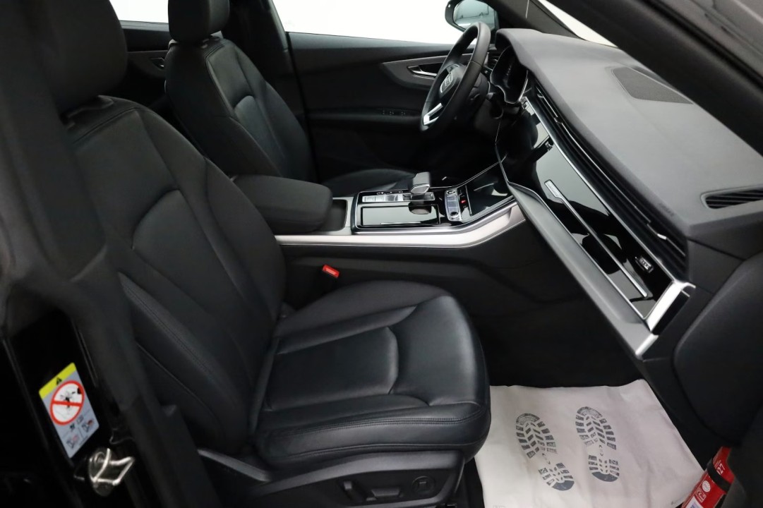 AUDI Q8 2021 — imagine 20