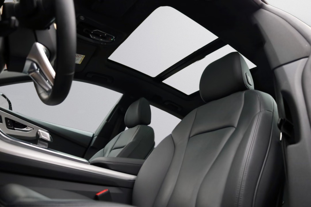 AUDI Q8 2021 — imagine 18