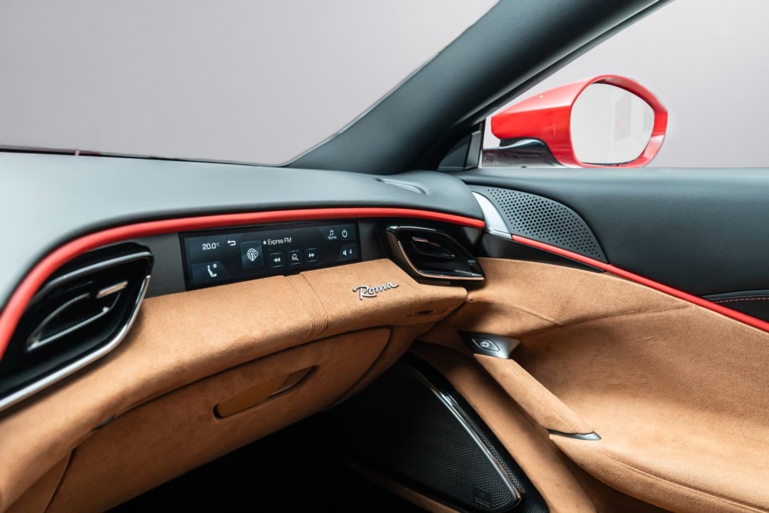 Ferrari Roma - foto 26