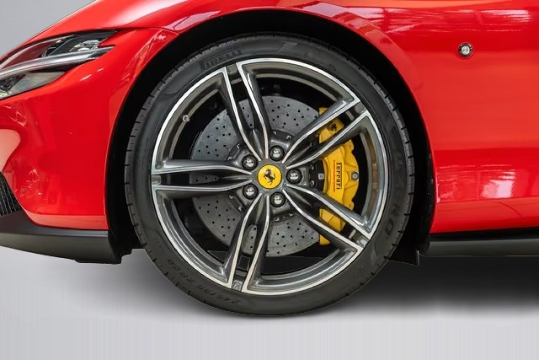 Ferrari Roma - foto 41
