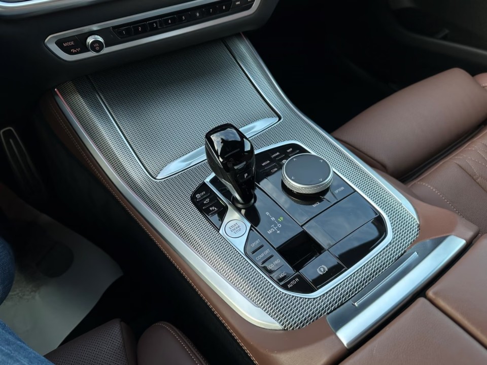 BMW X5 M 2022 — imagine 18