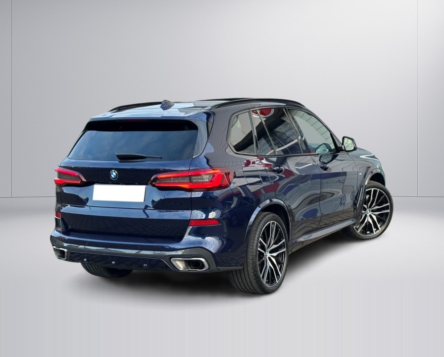 BMW X5 M 2022 — imagine 4