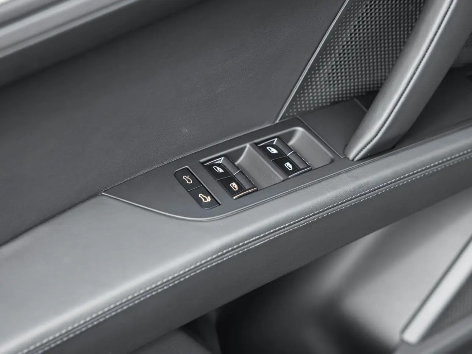 Porsche Cayenne - foto 23