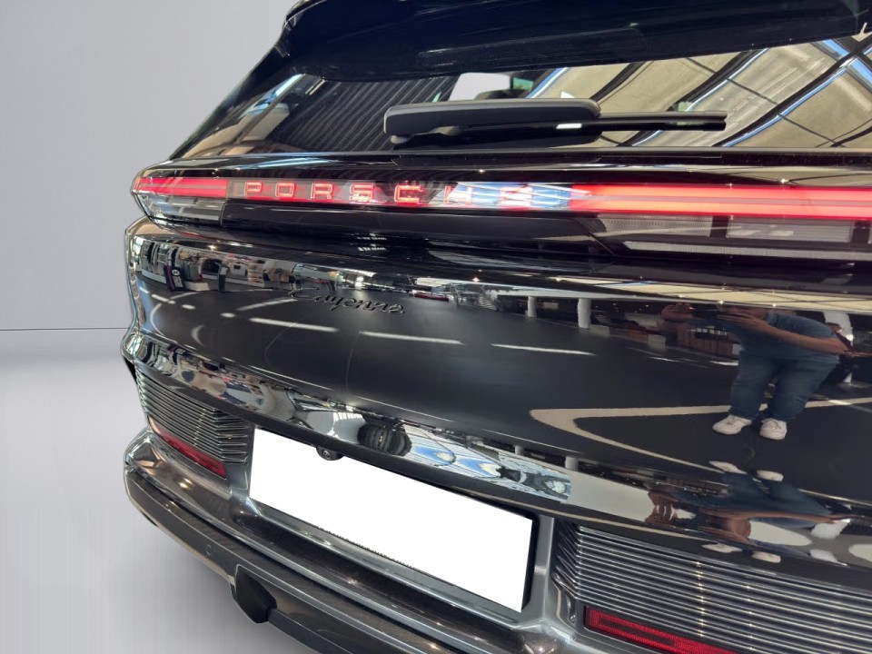 Porsche Cayenne - foto 24