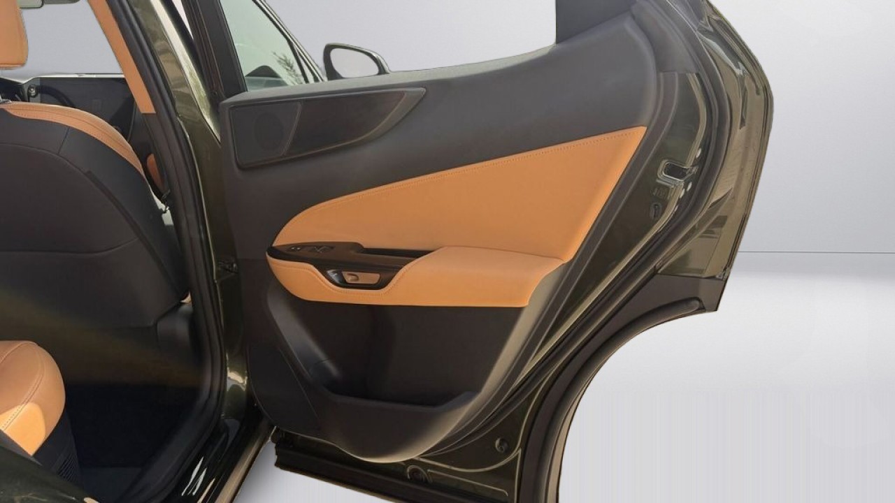 Lexus Seria NX 350h Prestige - foto 23