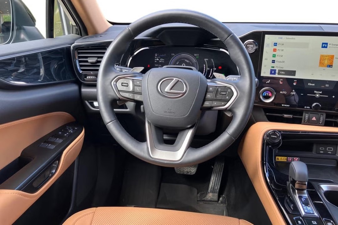 Lexus Seria NX 450h+ AWD Business Plus - foto 14