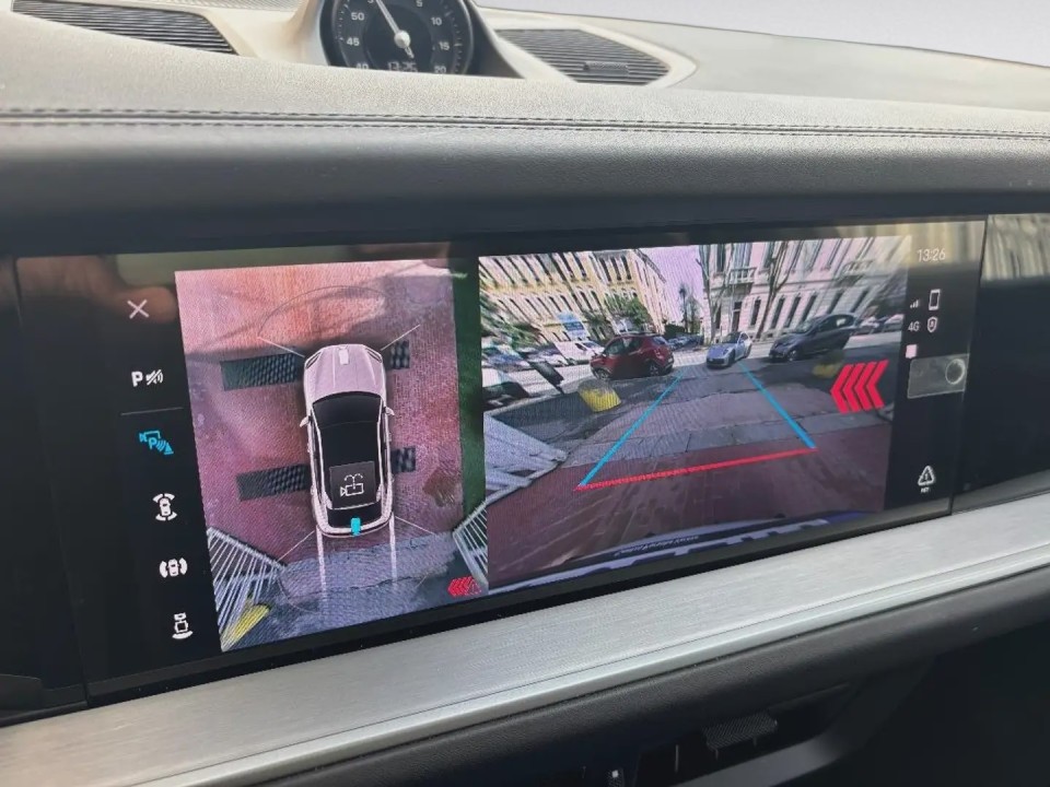 Porsche Cayenne Coupe - foto 13