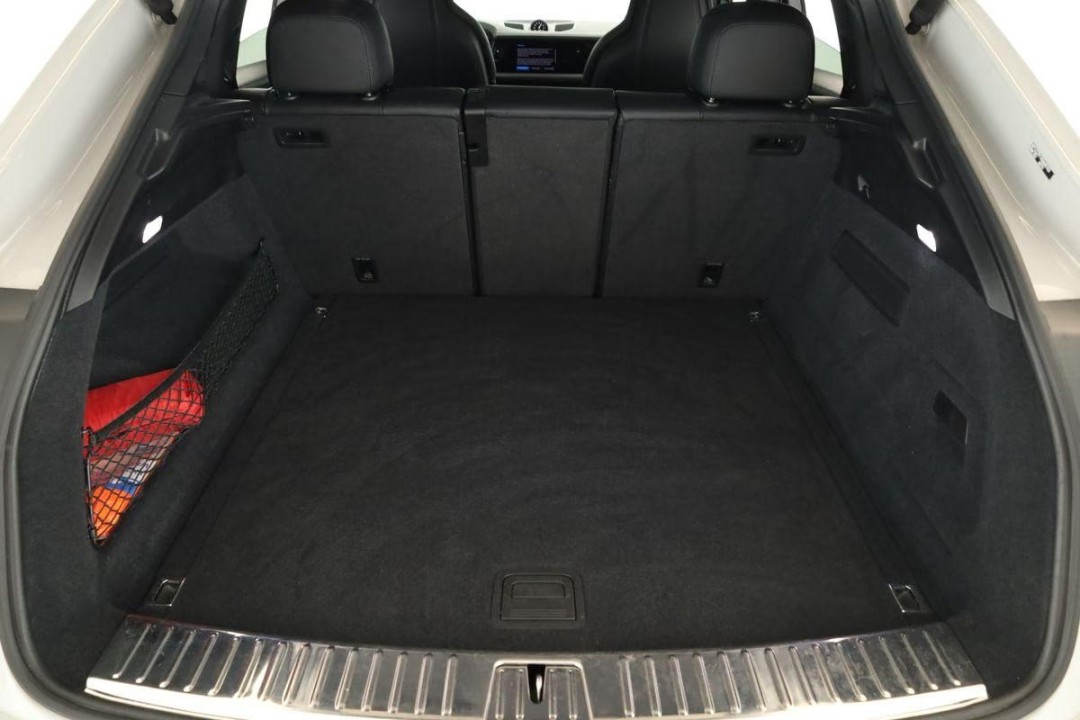 Porsche Cayenne Coupe - foto 26