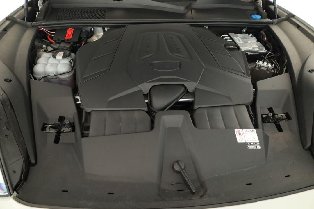 Porsche Cayenne Coupe - foto 25
