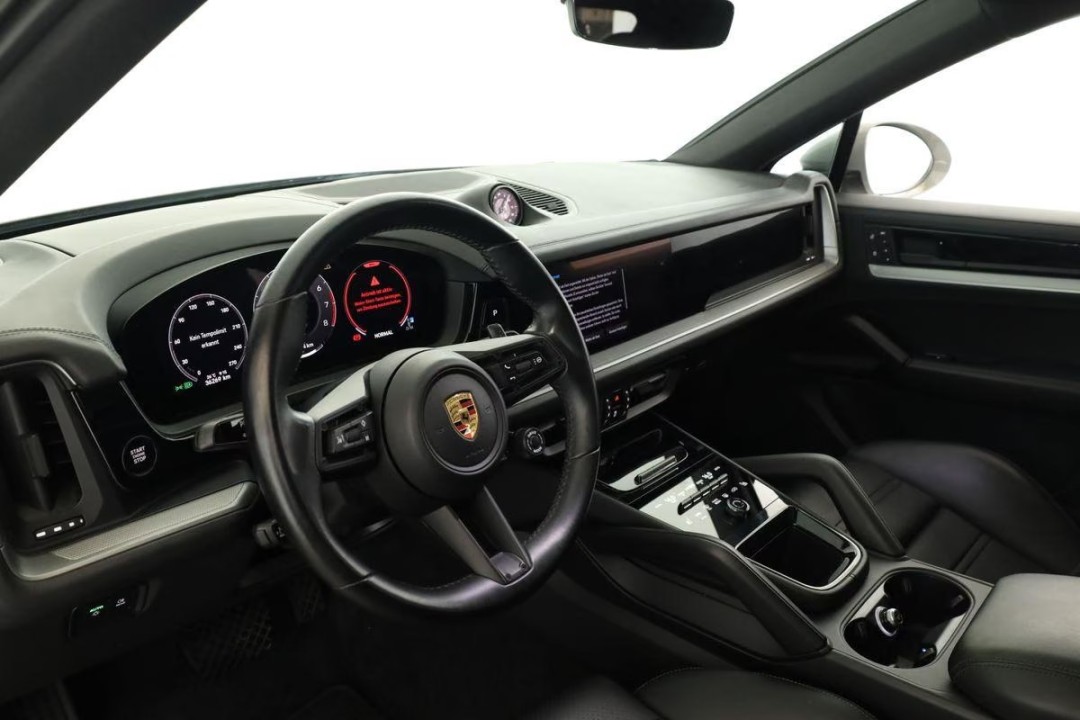 Porsche Cayenne Coupe - foto 9