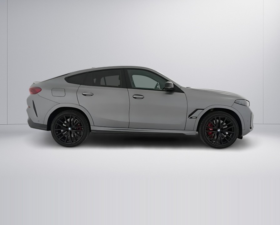 BMW X6 M60i M-Sport Pro (2)