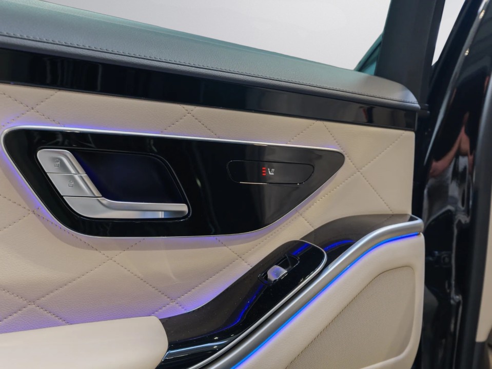 Mercedes-Benz S-Class 450 4MATIC - foto 30