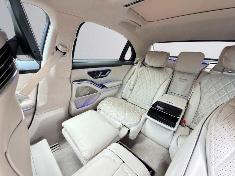 Mercedes-Benz S-Class Long 580 4MATIC AMG Line - foto 24