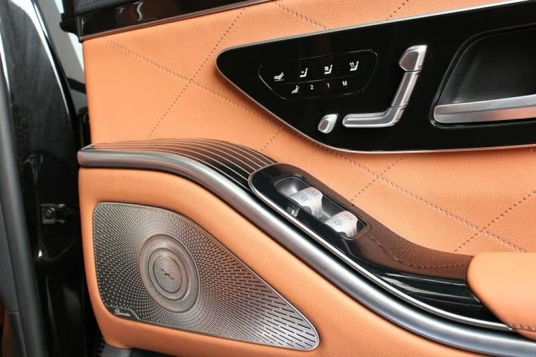 Mercedes-Benz S-Class Long 450 4MATIC AMG Line - foto 15