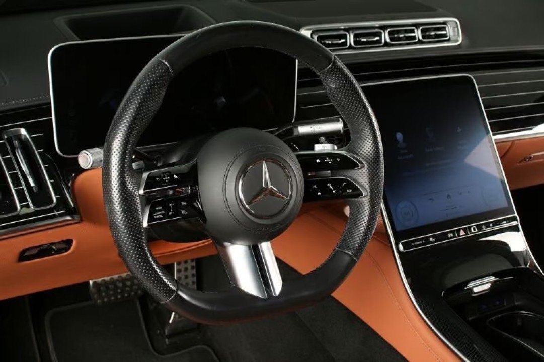 Mercedes-Benz S-Class Long 450 4MATIC AMG Line - foto 9