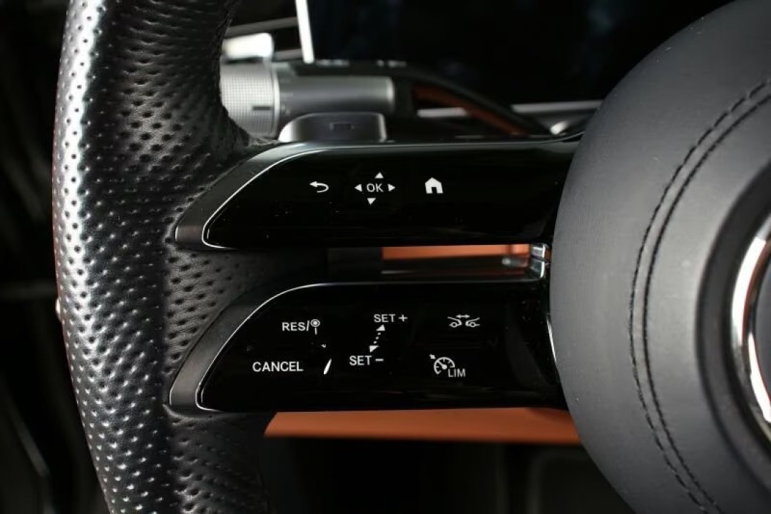 Mercedes-Benz S-Class Long 450 4MATIC AMG Line - foto 10
