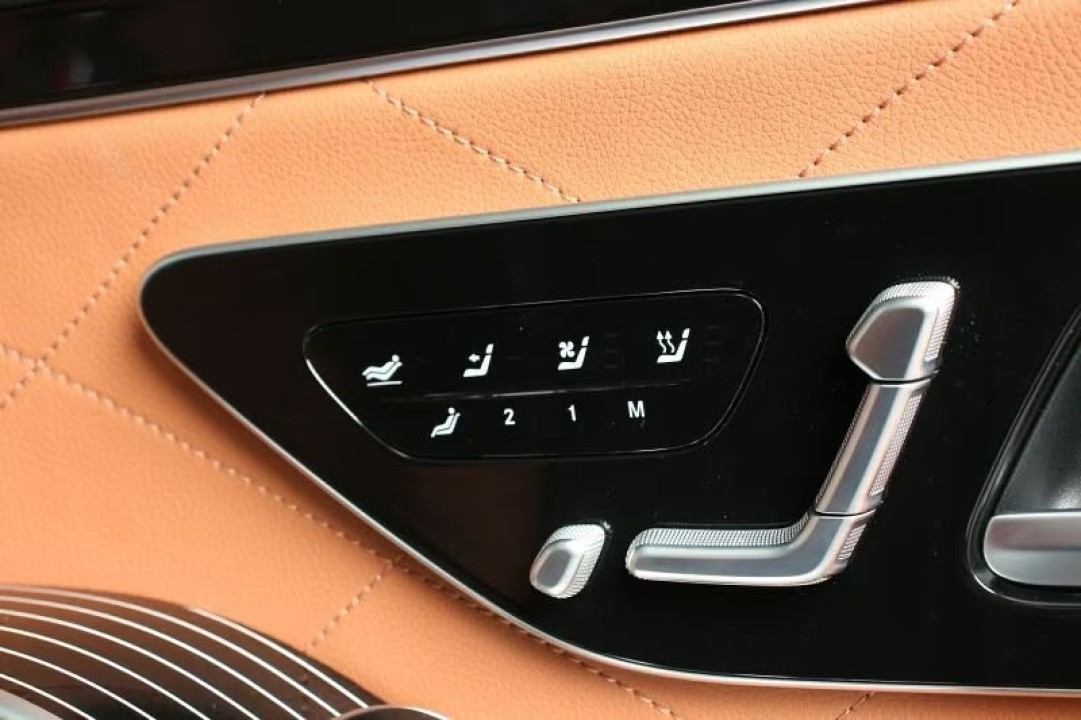 Mercedes-Benz S-Class Long 450 4MATIC AMG Line - foto 16