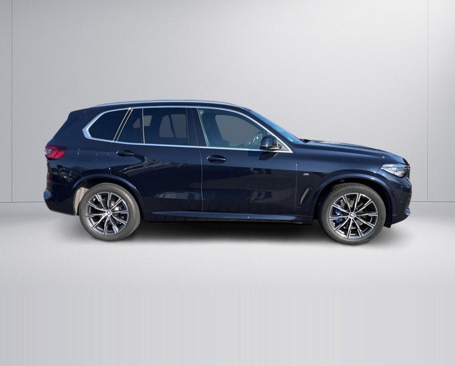 BMW X5 40d xDrive M-Sport (2)