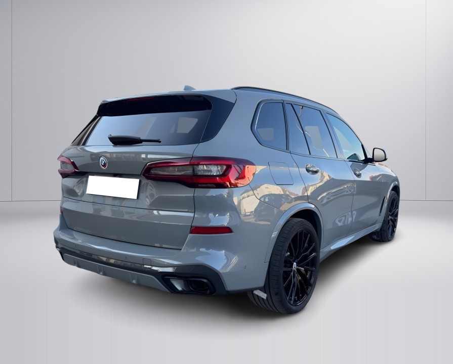 BMW X5 40d xDrive M-Sport (2)