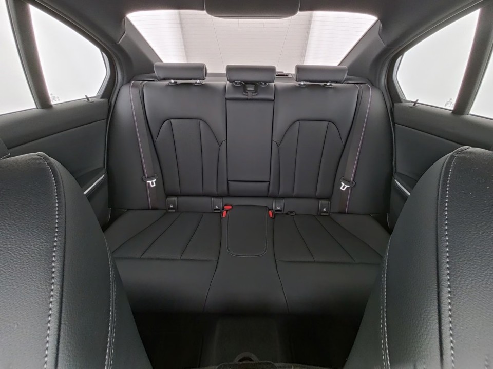 BMW Seria 3 320e M-Sport - foto 13