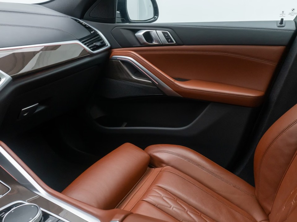 BMW X6 40i xDrive M-Sport - foto 33