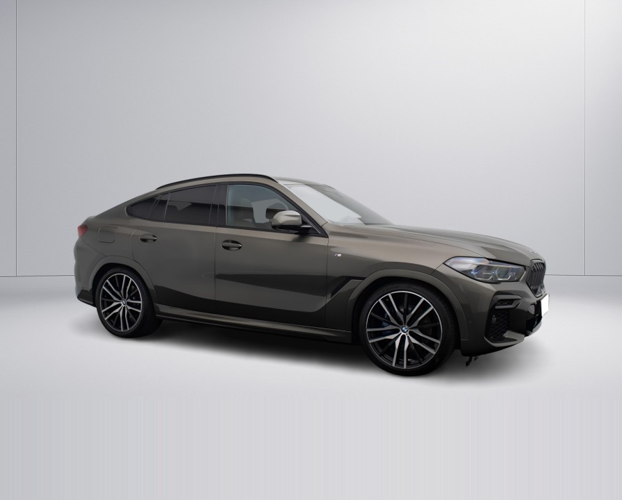 BMW X6 40i xDrive M-Sport (2)