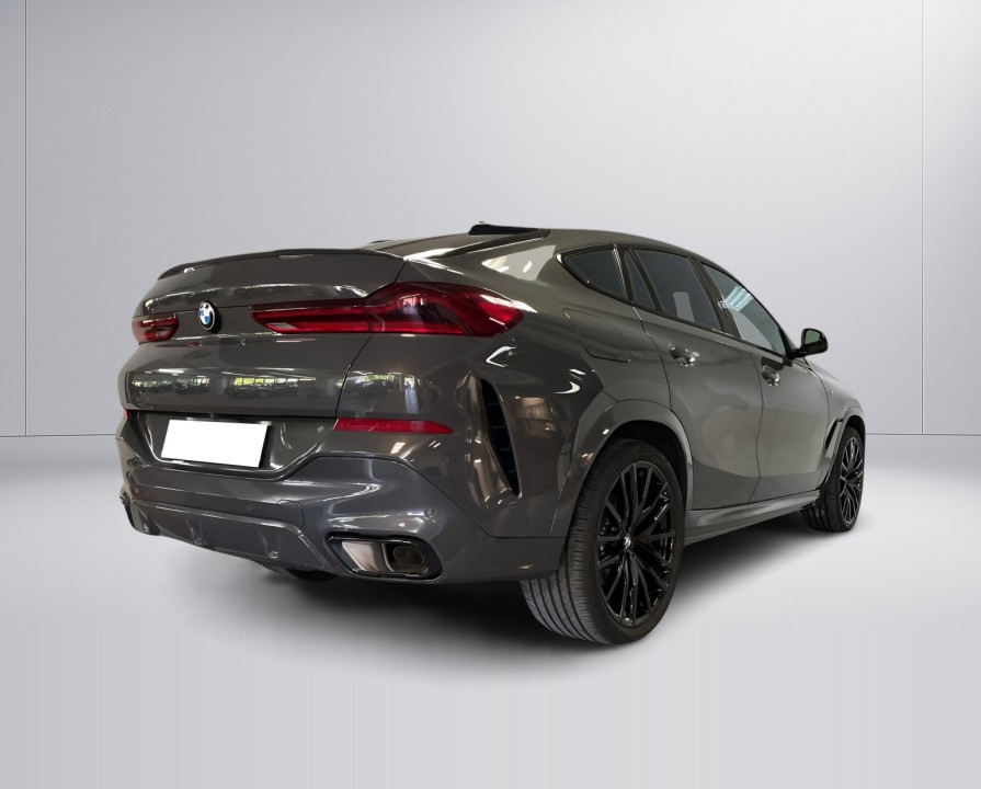 BMW X6 M 2023 — imagine 4