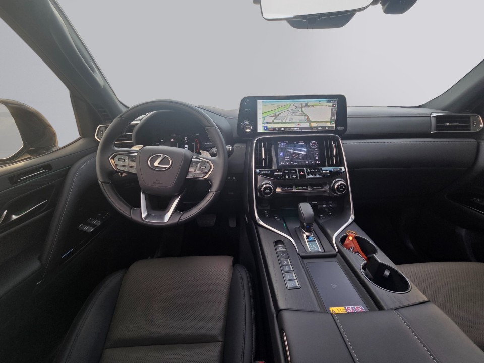 Lexus Seria LX 700h Overtrail - foto 7