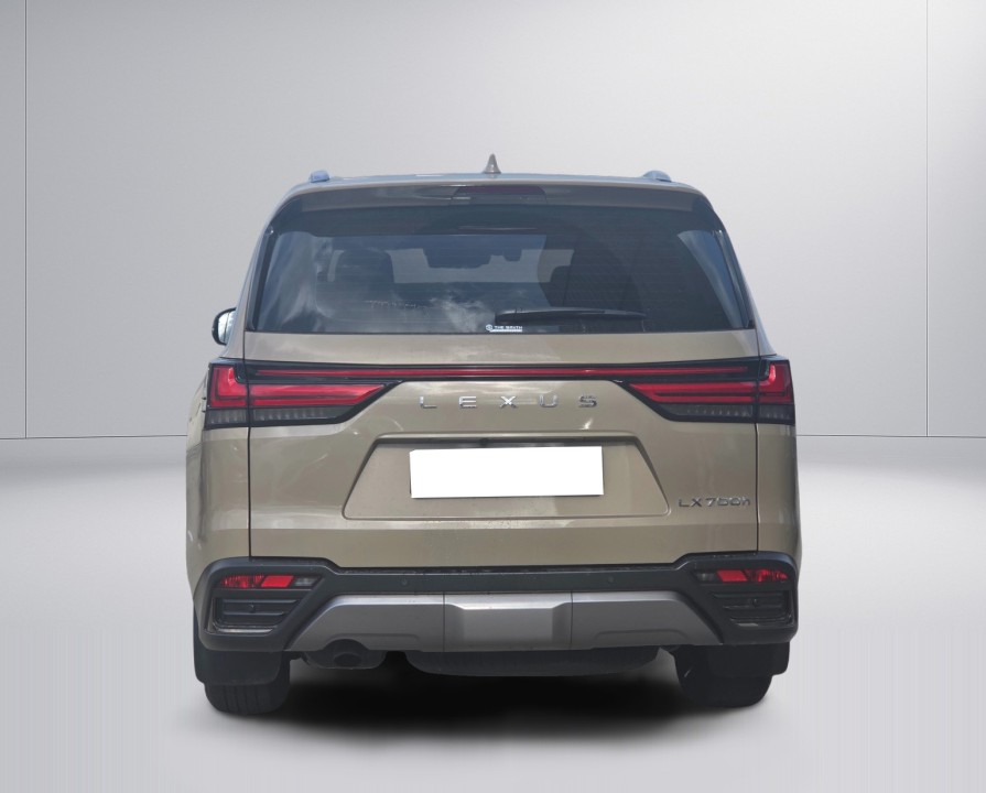 Lexus Seria LX 700h Overtrail (3)
