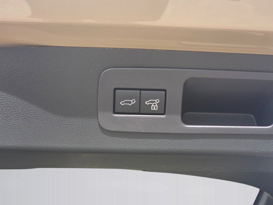 Lexus Seria LX 700h Overtrail - foto 15