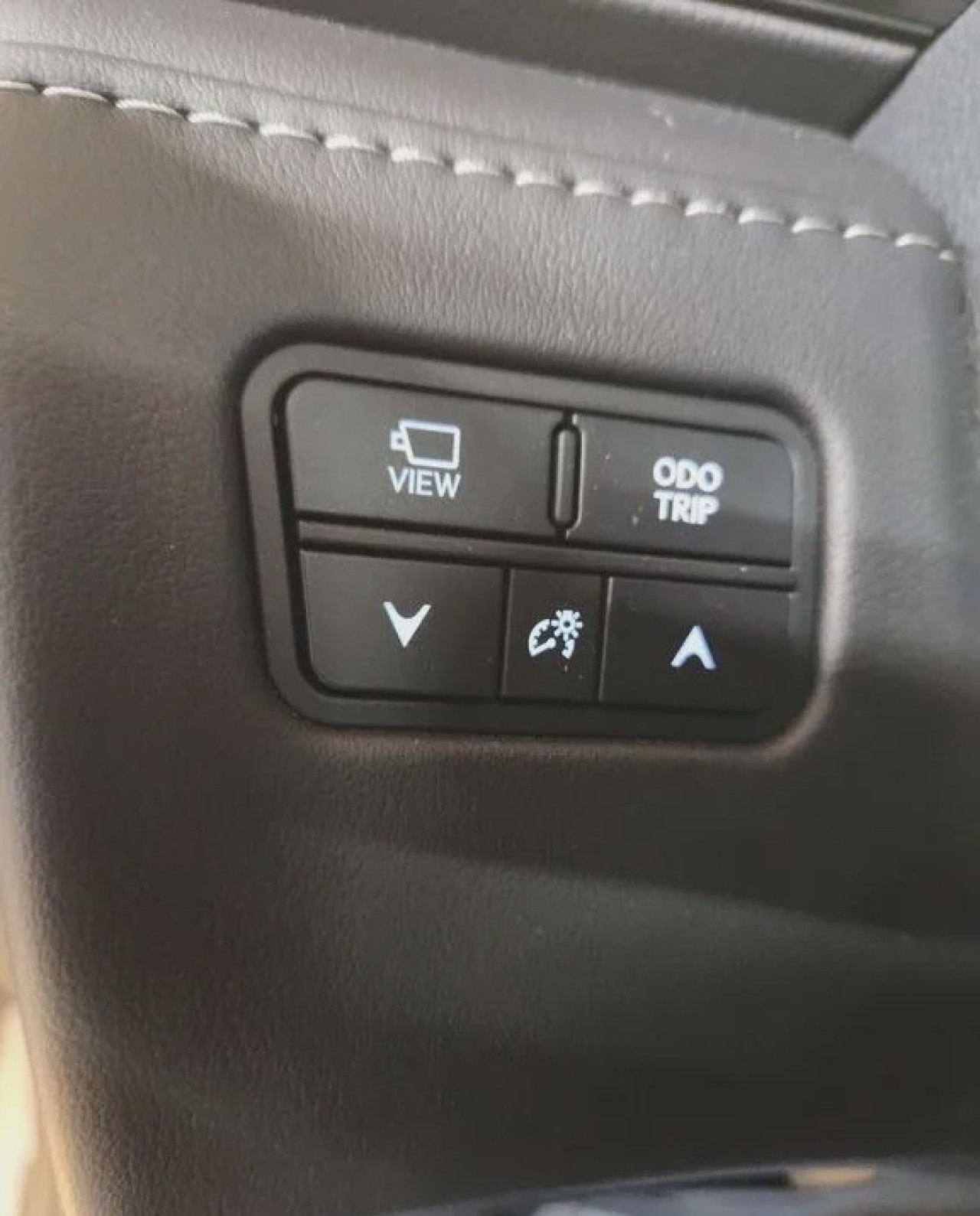 Lexus Seria LX 700h Overtrail - foto 13