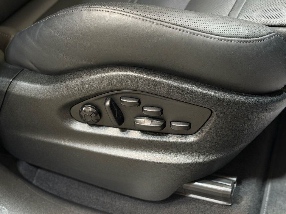 Porsche Cayenne Coupe - foto 30