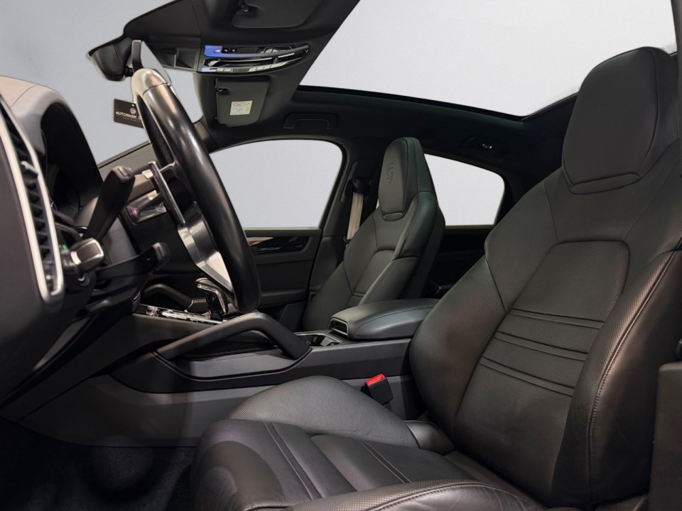 Porsche Cayenne Coupe - foto 15