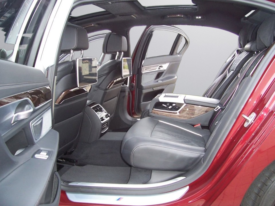 BMW Seria 7 745Le xDrive M-Sport - foto 21