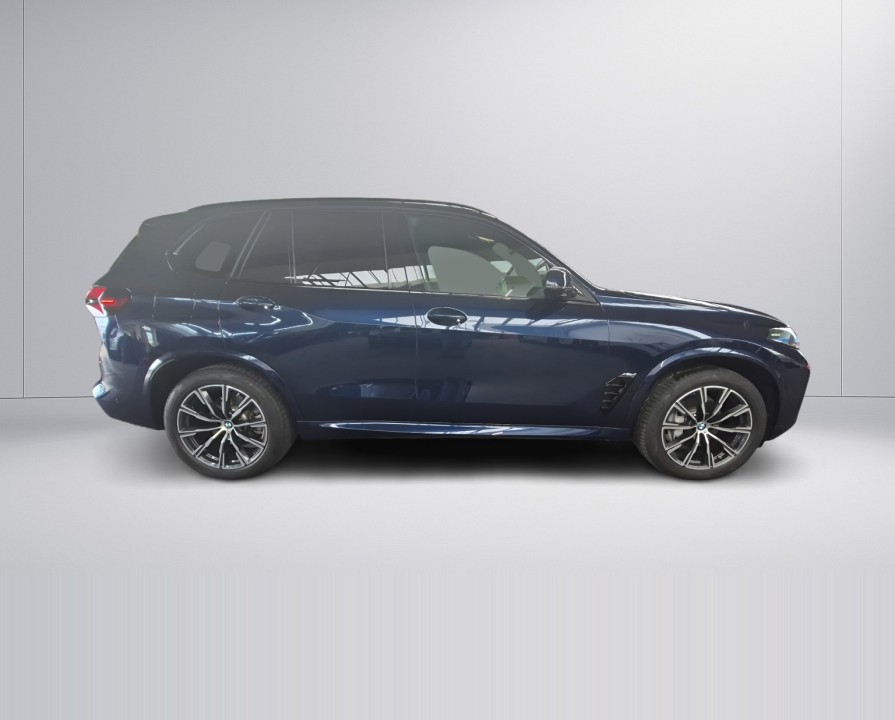 BMW X5 M-Sport 040i xDrive (2)