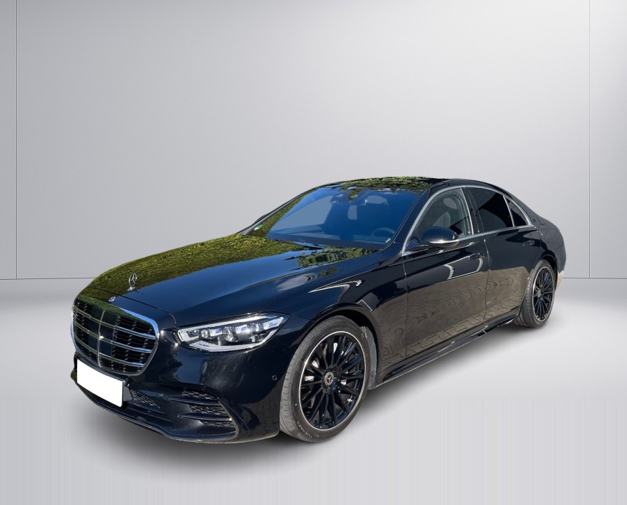 Mercedes-Benz S-Class 580e (3)