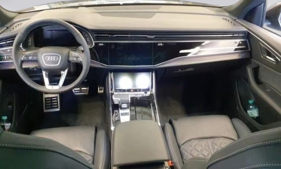 Audi Q8 45TDI quattro tiptronic (3)