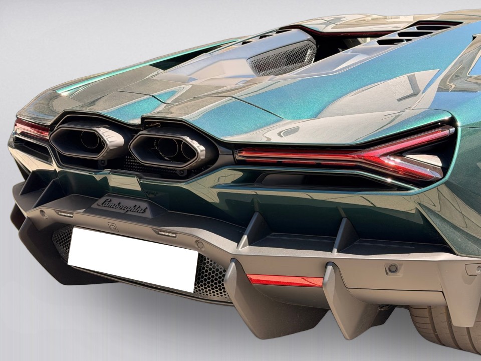 Lamborghini Revuelto - foto 23