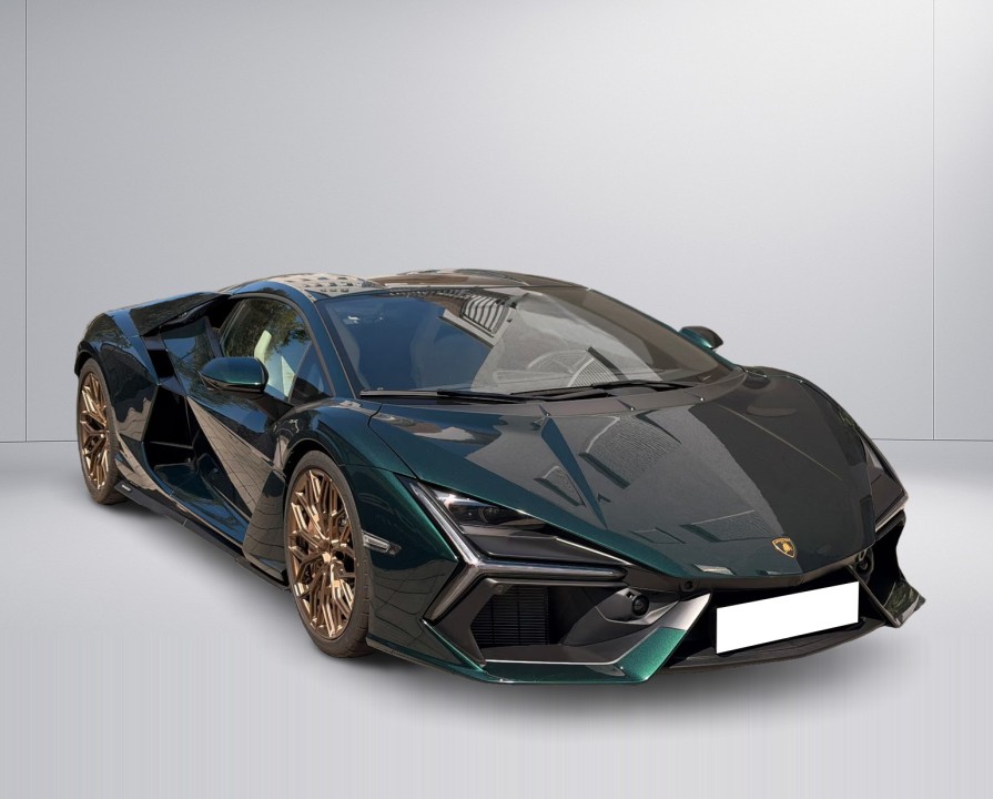 Lamborghini Revuelto