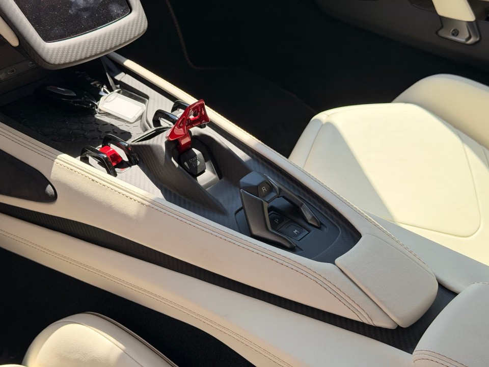 Lamborghini Revuelto - foto 15
