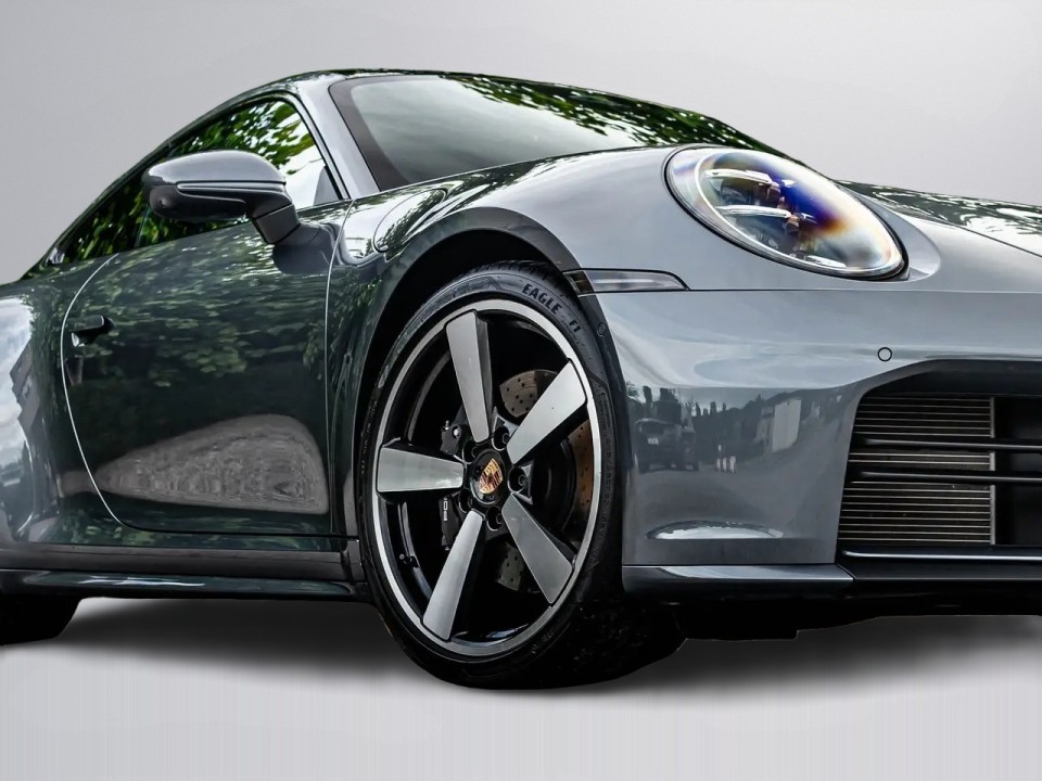 Porsche 911 - foto 37