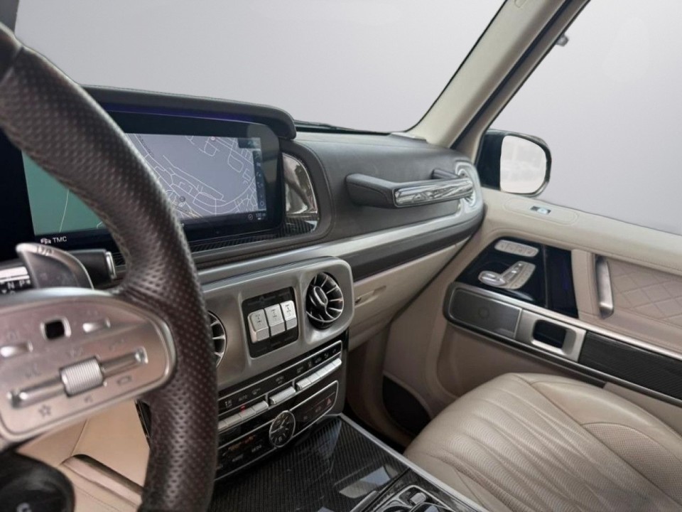 Mercedes-Benz G 63 AMG - foto 16