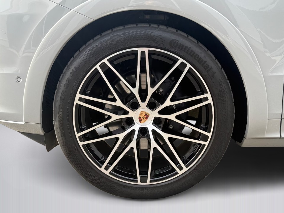 Porsche Cayenne Coupé - foto 25